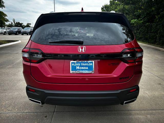 new 2025 Honda Pilot car, priced at $42,105