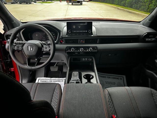 new 2025 Honda Pilot car, priced at $42,105