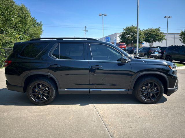 new 2025 Honda Pilot car, priced at $52,950