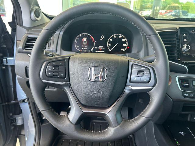 new 2025 Honda Ridgeline car, priced at $40,239