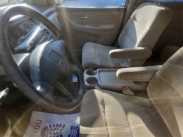 used 2000 Honda Odyssey car, priced at $3,575