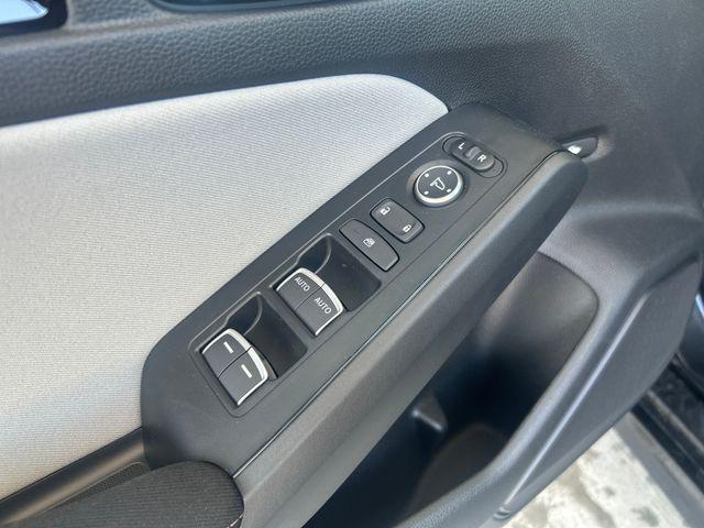 new 2025 Honda Civic Hybrid car, priced at $30,100