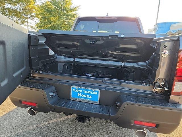 new 2025 Honda Ridgeline car, priced at $44,102