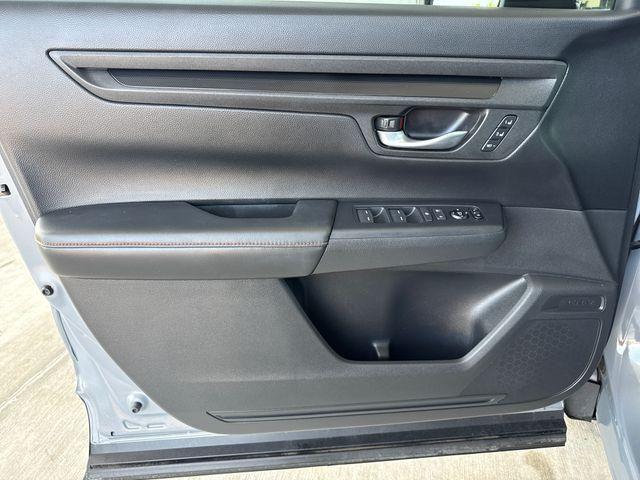 used 2024 Honda CR-V Hybrid car, priced at $31,700