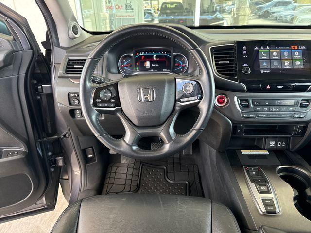 used 2022 Honda Pilot car, priced at $27,995