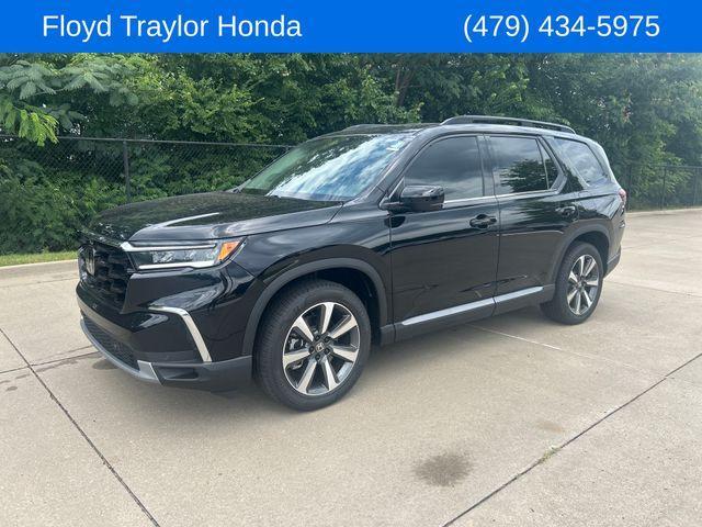 new 2025 Honda Pilot car, priced at $54,530