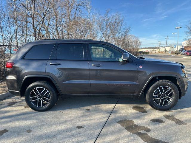 used 2021 Jeep Grand Cherokee car, priced at $28,390