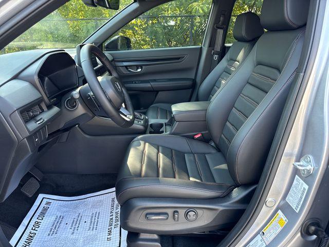 new 2026 Honda CR-V Hybrid car, priced at $40,175