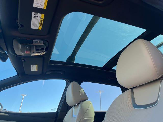 new 2025 Hyundai TUCSON Hybrid car, priced at $38,005