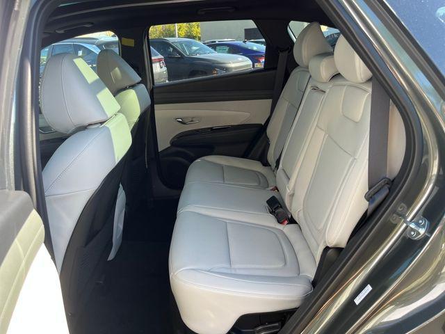 new 2025 Hyundai TUCSON Hybrid car, priced at $38,005