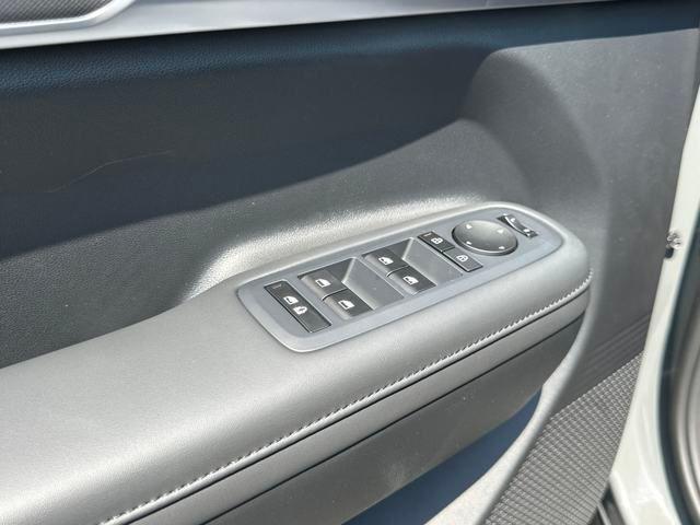 new 2025 Hyundai Santa Fe car, priced at $41,625