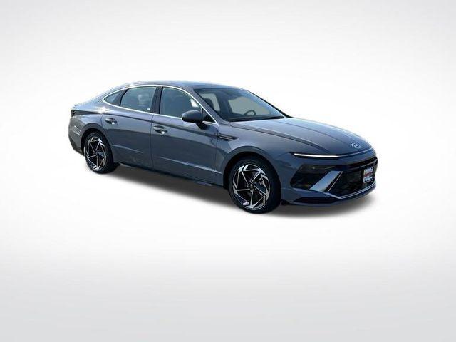 new 2024 Hyundai Sonata car, priced at $29,665