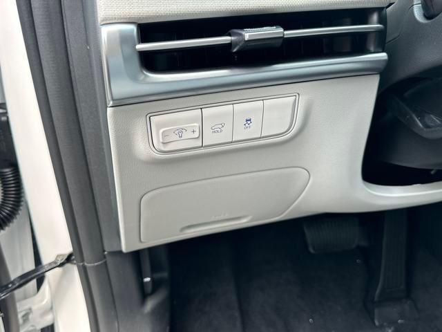 new 2025 Hyundai Tucson car, priced at $35,575