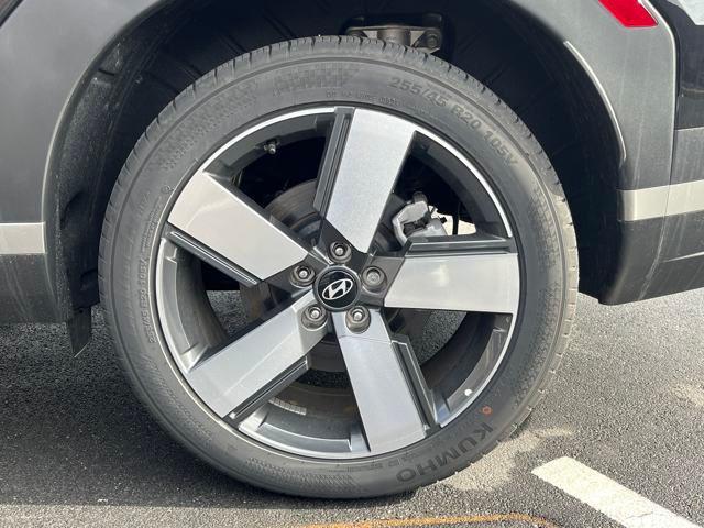 new 2024 Hyundai Santa Fe car, priced at $37,955