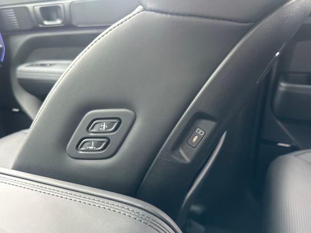 new 2025 Hyundai SANTA FE HEV car, priced at $47,149