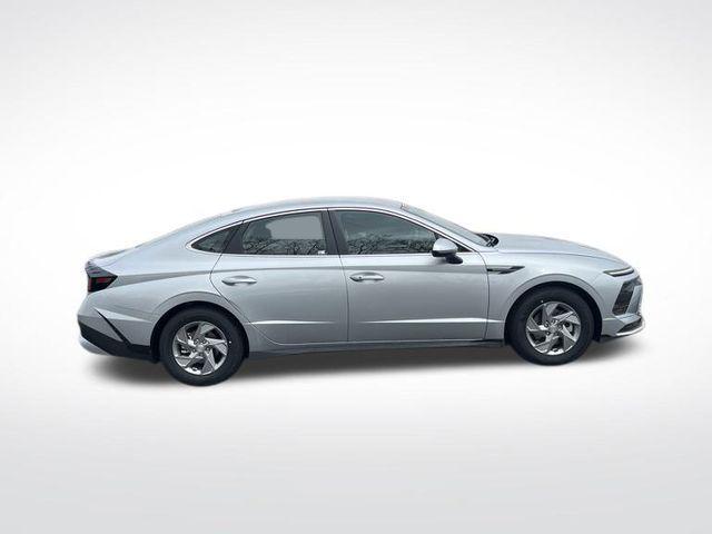 new 2025 Hyundai Sonata car, priced at $27,480