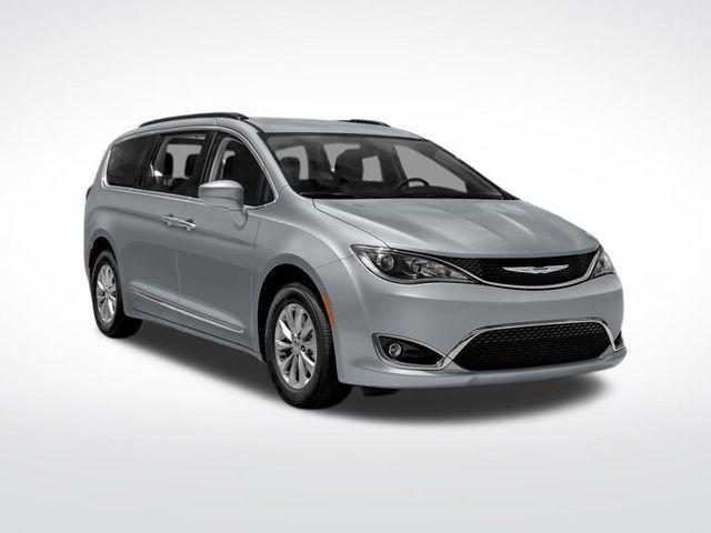 used 2017 Chrysler Pacifica car, priced at $14,987