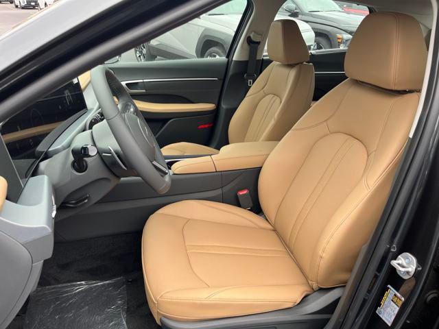 new 2025 Hyundai Sonata Hybrid car, priced at $38,685