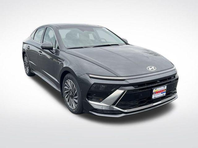 new 2025 Hyundai Sonata Hybrid car, priced at $38,685