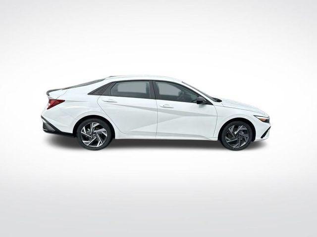 new 2025 Hyundai Elantra HEV car, priced at $29,150