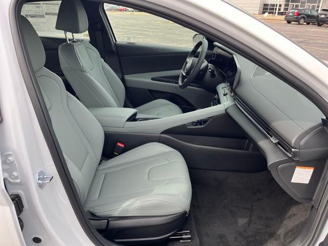 new 2025 Hyundai Elantra car, priced at $30,980