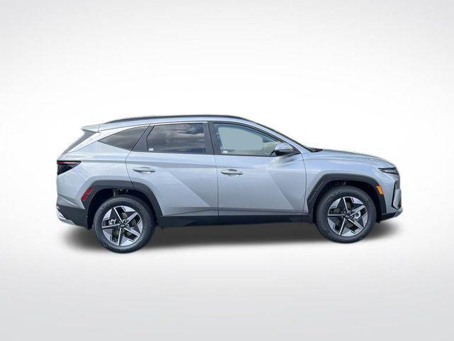new 2025 Hyundai TUCSON Hybrid car, priced at $36,070