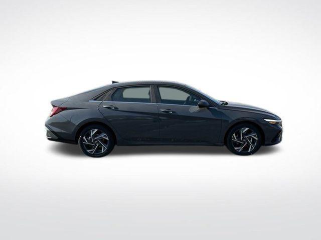 new 2025 Hyundai Elantra car, priced at $26,245