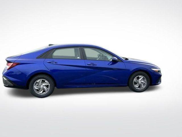 new 2025 Hyundai Elantra car, priced at $21,785