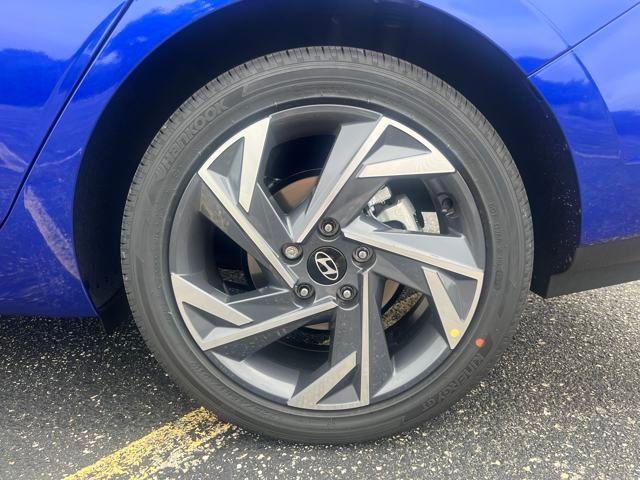 new 2025 Hyundai Elantra car, priced at $22,910