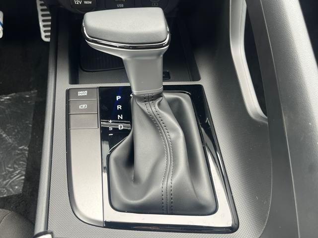 new 2025 Hyundai Elantra car, priced at $22,910