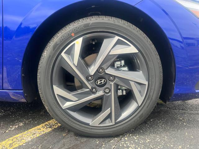 new 2025 Hyundai Elantra car, priced at $22,910