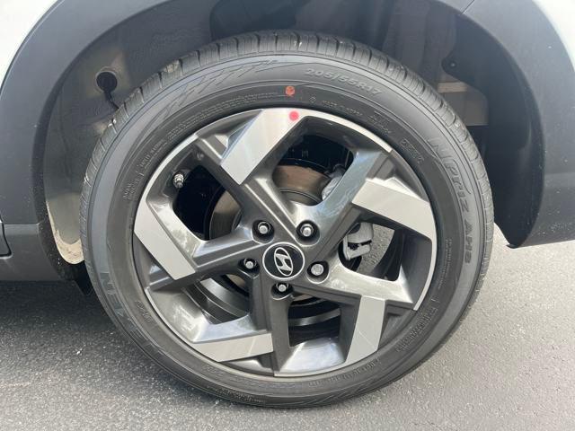 new 2025 Hyundai Venue car, priced at $24,510