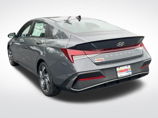 new 2025 Hyundai Elantra car, priced at $22,925