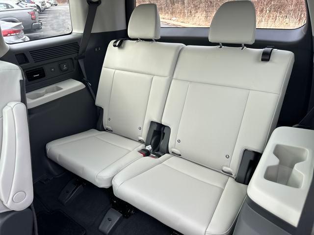 new 2024 Hyundai Santa Fe car, priced at $42,995