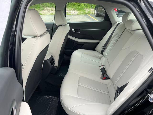 new 2025 Hyundai Sonata Hybrid car, priced at $32,360