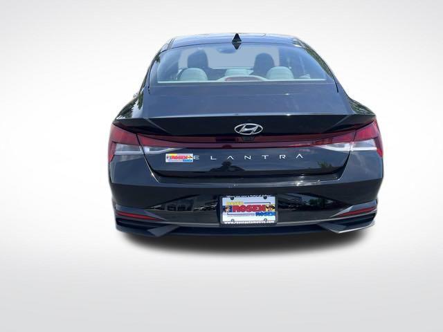 used 2022 Hyundai Elantra car, priced at $19,417