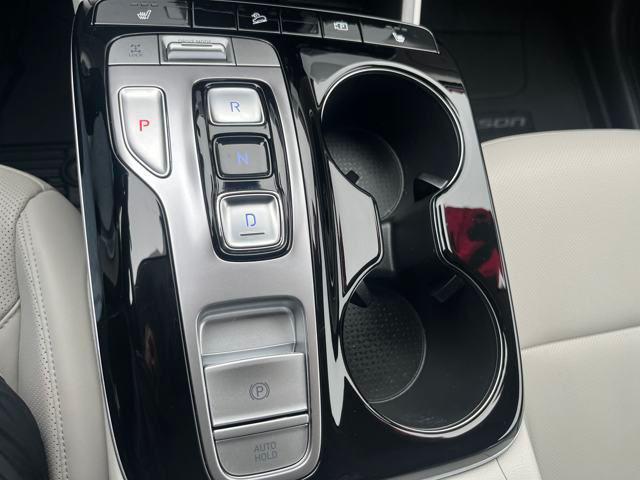 used 2024 Hyundai TUCSON Hybrid car, priced at $32,455