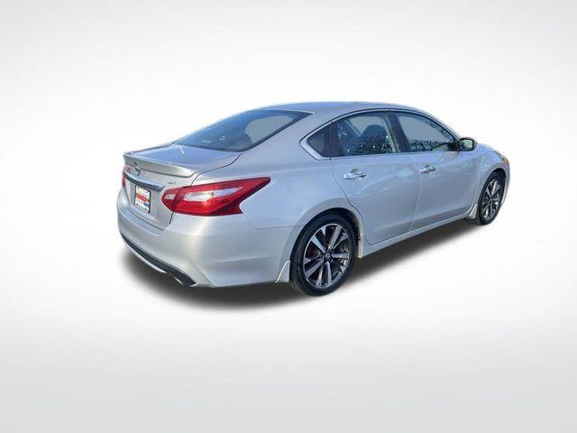 used 2016 Nissan Altima car, priced at $10,994