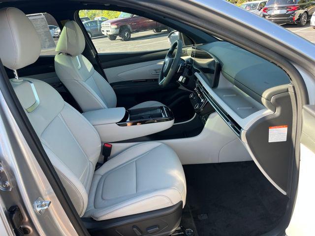 new 2025 Hyundai TUCSON Hybrid car, priced at $38,240