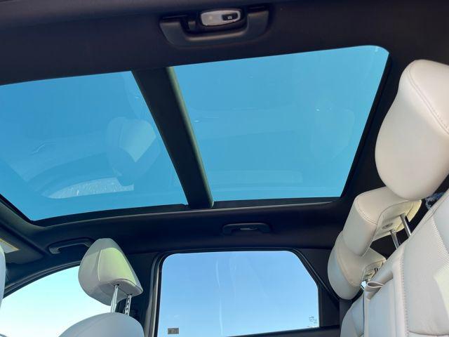 new 2025 Hyundai TUCSON Hybrid car, priced at $38,240