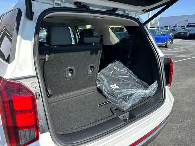 new 2025 Hyundai Palisade car, priced at $43,515