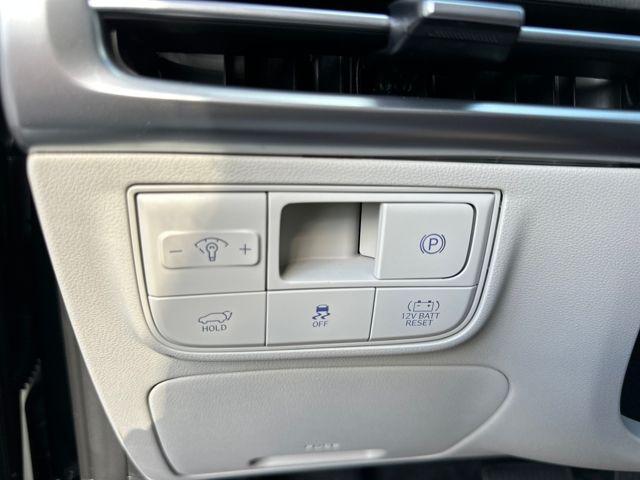 new 2025 Hyundai TUCSON Hybrid car, priced at $38,340