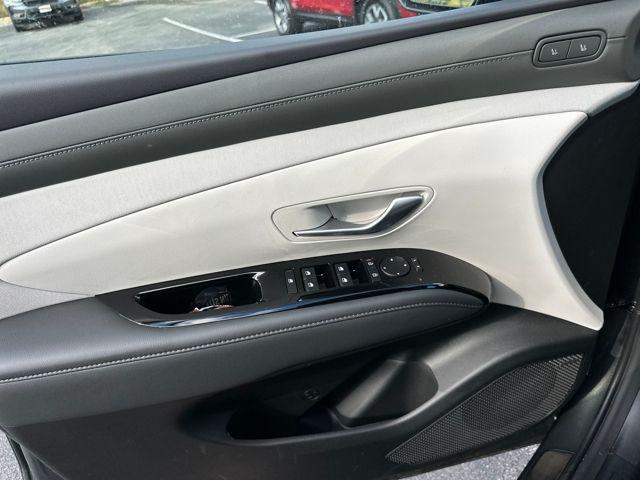 new 2025 Hyundai TUCSON Hybrid car, priced at $38,340
