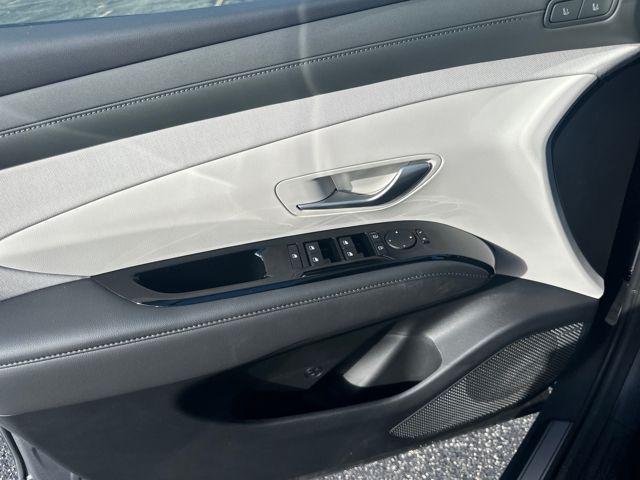 new 2026 Hyundai TUCSON Hybrid car, priced at $41,370