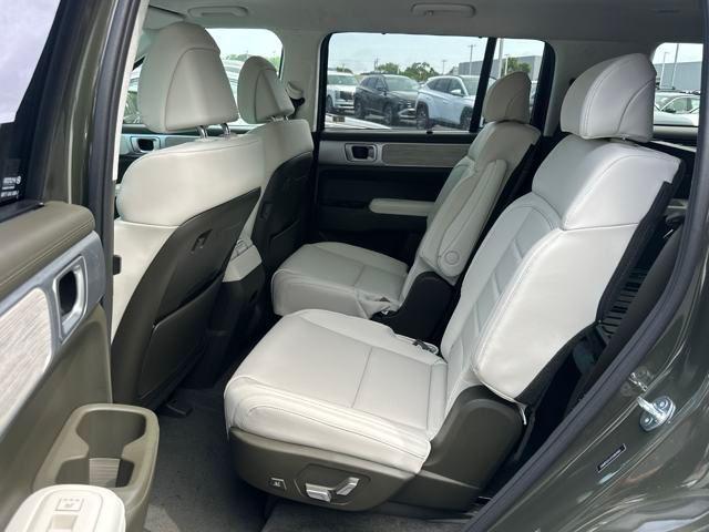 new 2025 Hyundai SANTA FE HEV car, priced at $47,065