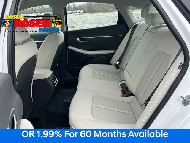 new 2025 Hyundai Sonata Hybrid car, priced at $30,075