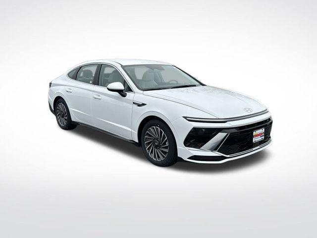 new 2025 Hyundai Sonata Hybrid car, priced at $32,725