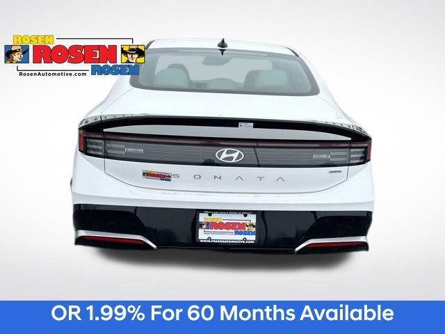new 2025 Hyundai Sonata Hybrid car, priced at $30,075