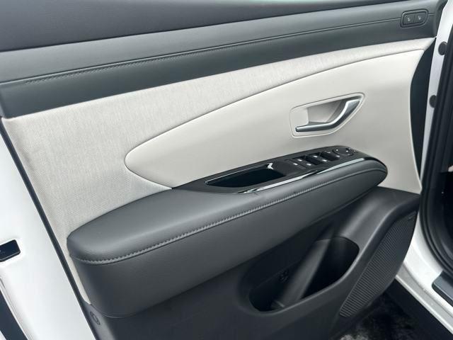 new 2025 Hyundai Tucson car, priced at $39,356