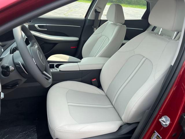 new 2025 Hyundai Sonata car, priced at $29,010